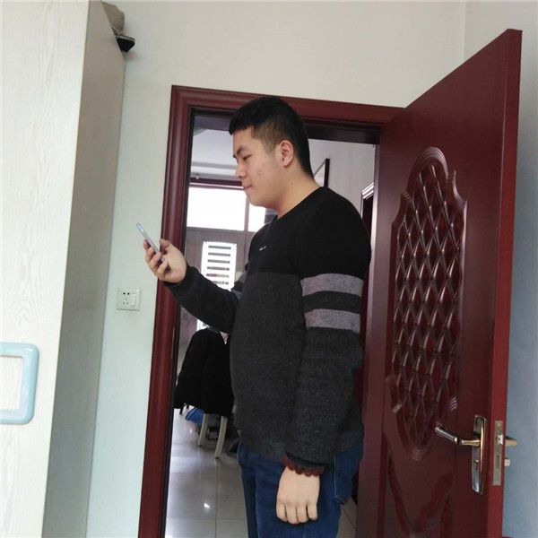 學生在家參加活動